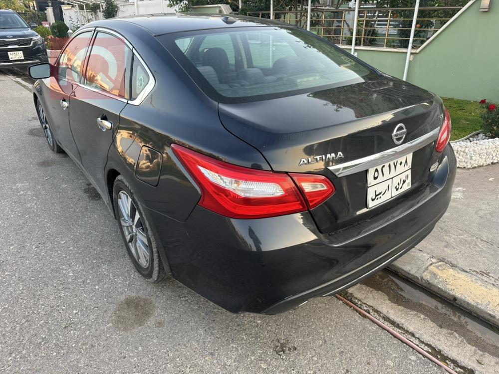 Nissan Altima